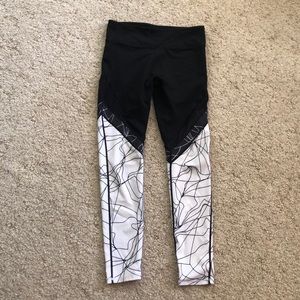 Fun super comfortable FABLETIC leggings!